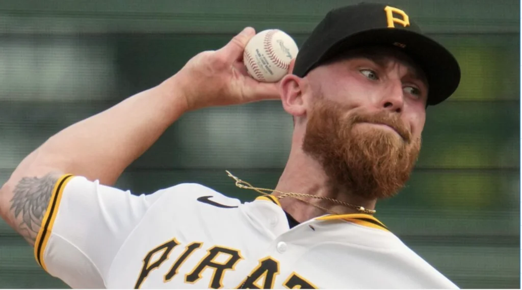 Brandon Lowe Joins Pittsburgh Pirates in three team trade